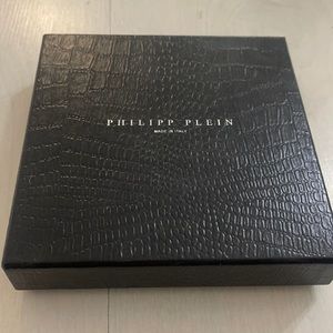 Box from Philip plain bracelet
